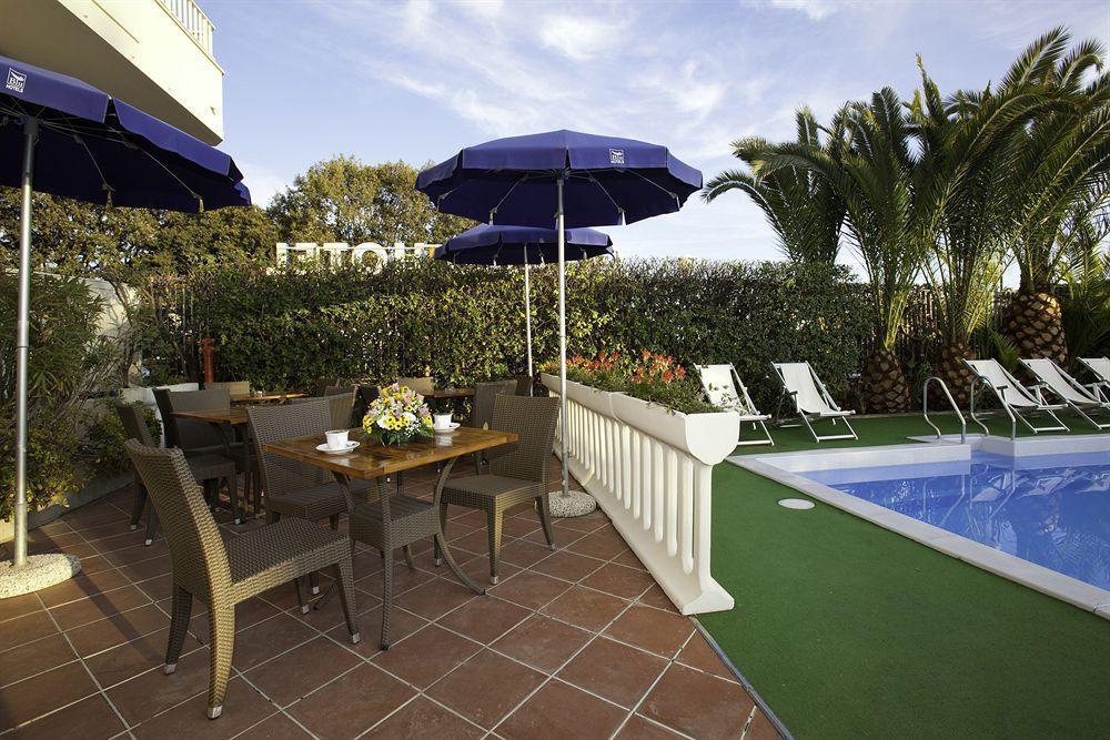 Grand Hotel Forte dei Marmi Bagian luar foto